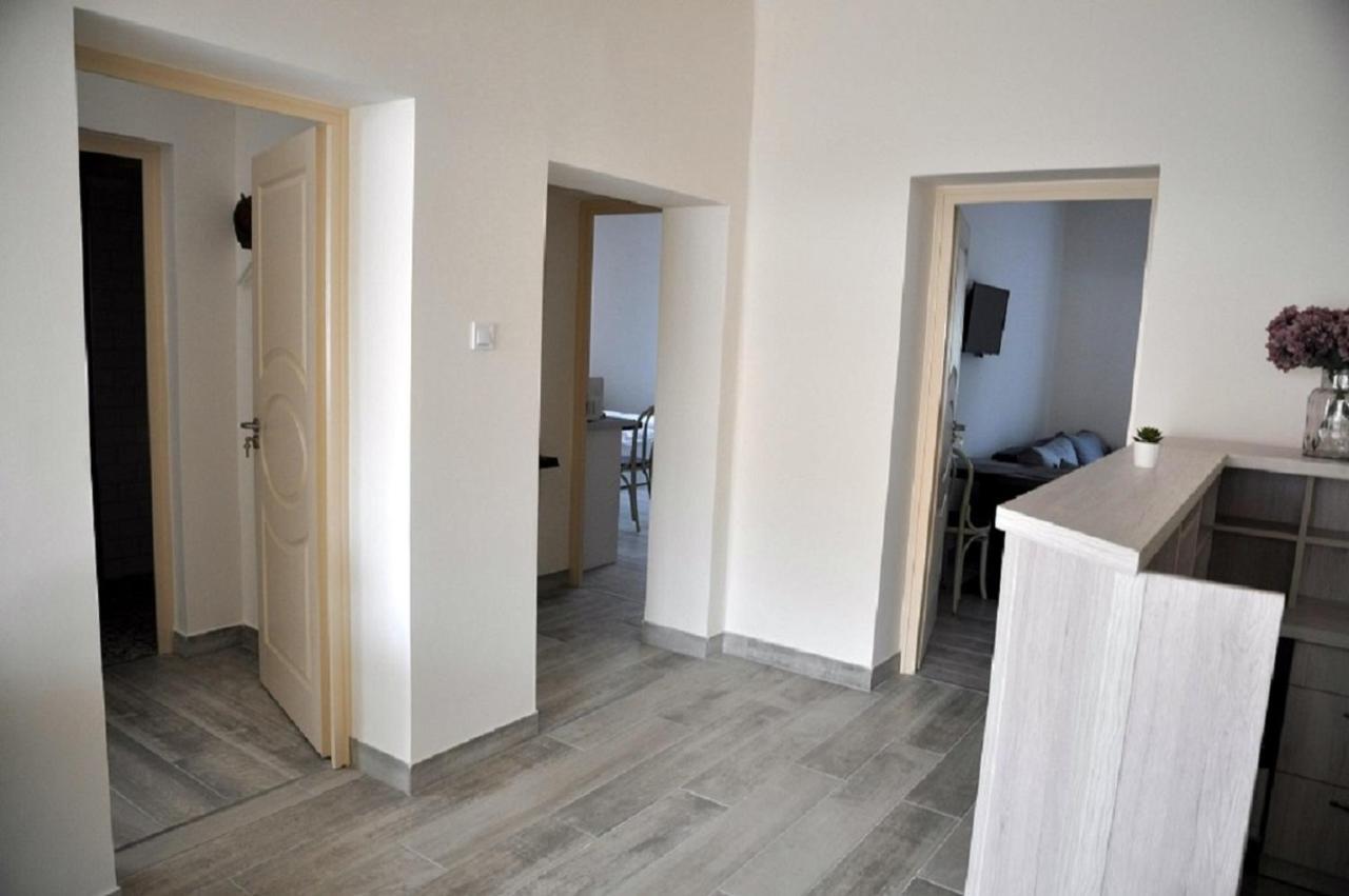River Apartment Makó Eksteriør billede